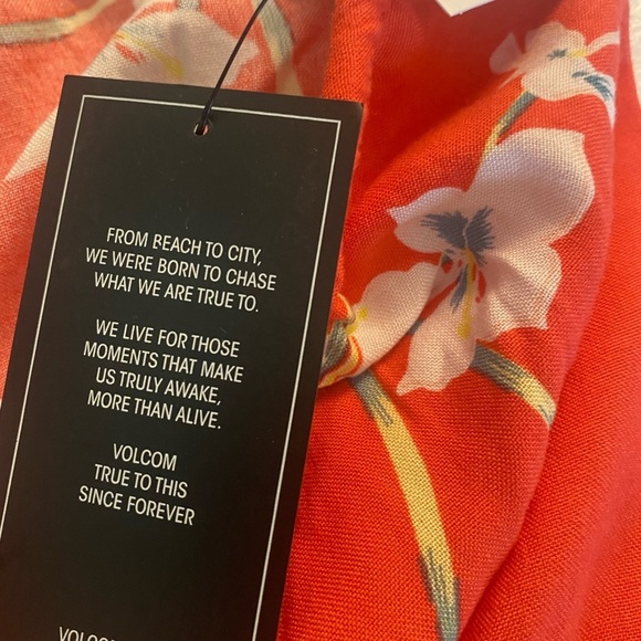 Volcom Orange Floral “Retro Resort” Halter Cropped Top Size Large NWT. - Picture 5 of 8